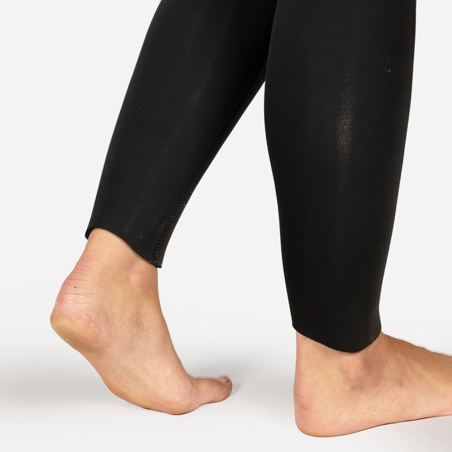 Xenos Arc Women’s 3mm wetsuit