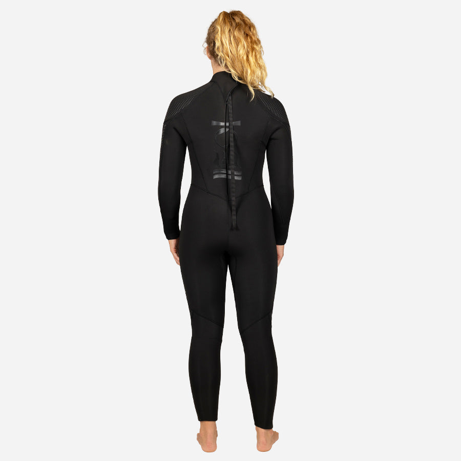 Xenos Arc Women’s 7mm wetsuit